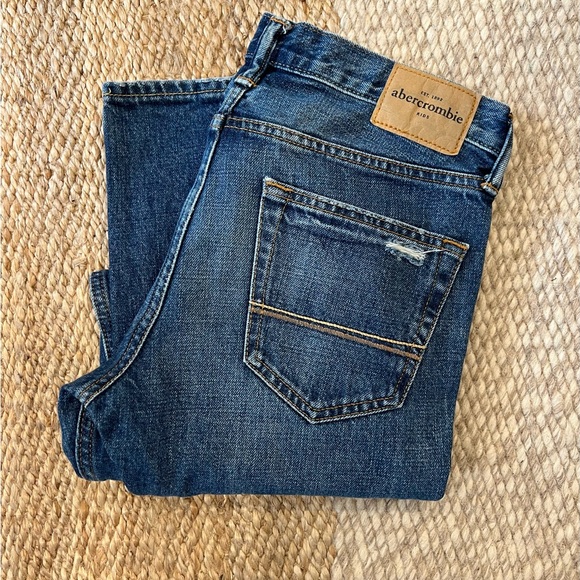Abercrombie & Fitch Blue Skinny Jeans with Distressed Details - Picture 16 of 16